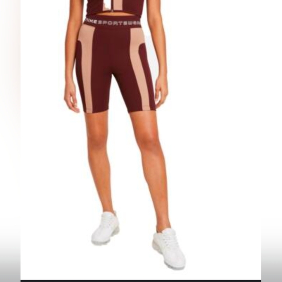 Nike Women's NSW Street Bike Shorts. Size L CZ9771 - Picture 8 of 8